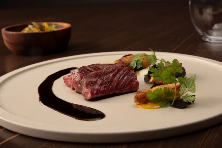 Asparagi e wagyu